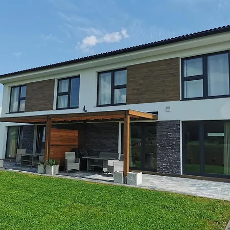 Apartmánový Dom Lúčna Apartamento *