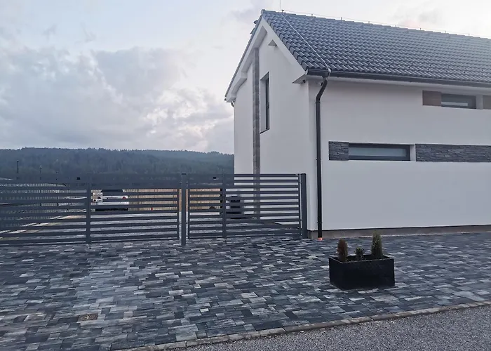 2 V Dome Lucna * Gánovce